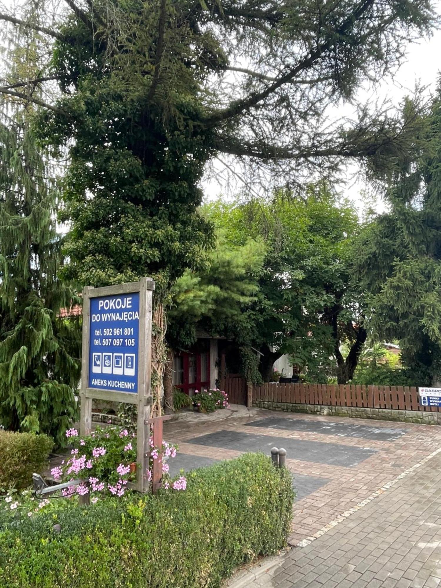 Nowogrodziec Pokoje Do Wynajecia מראה חיצוני תמונה